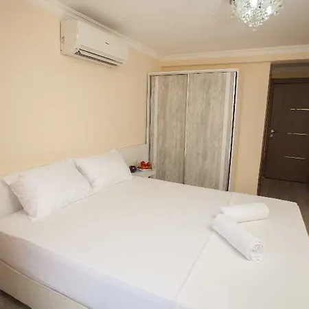 Hotel Artemiss *