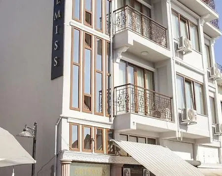 Ξενοδοχείο Artemiss *